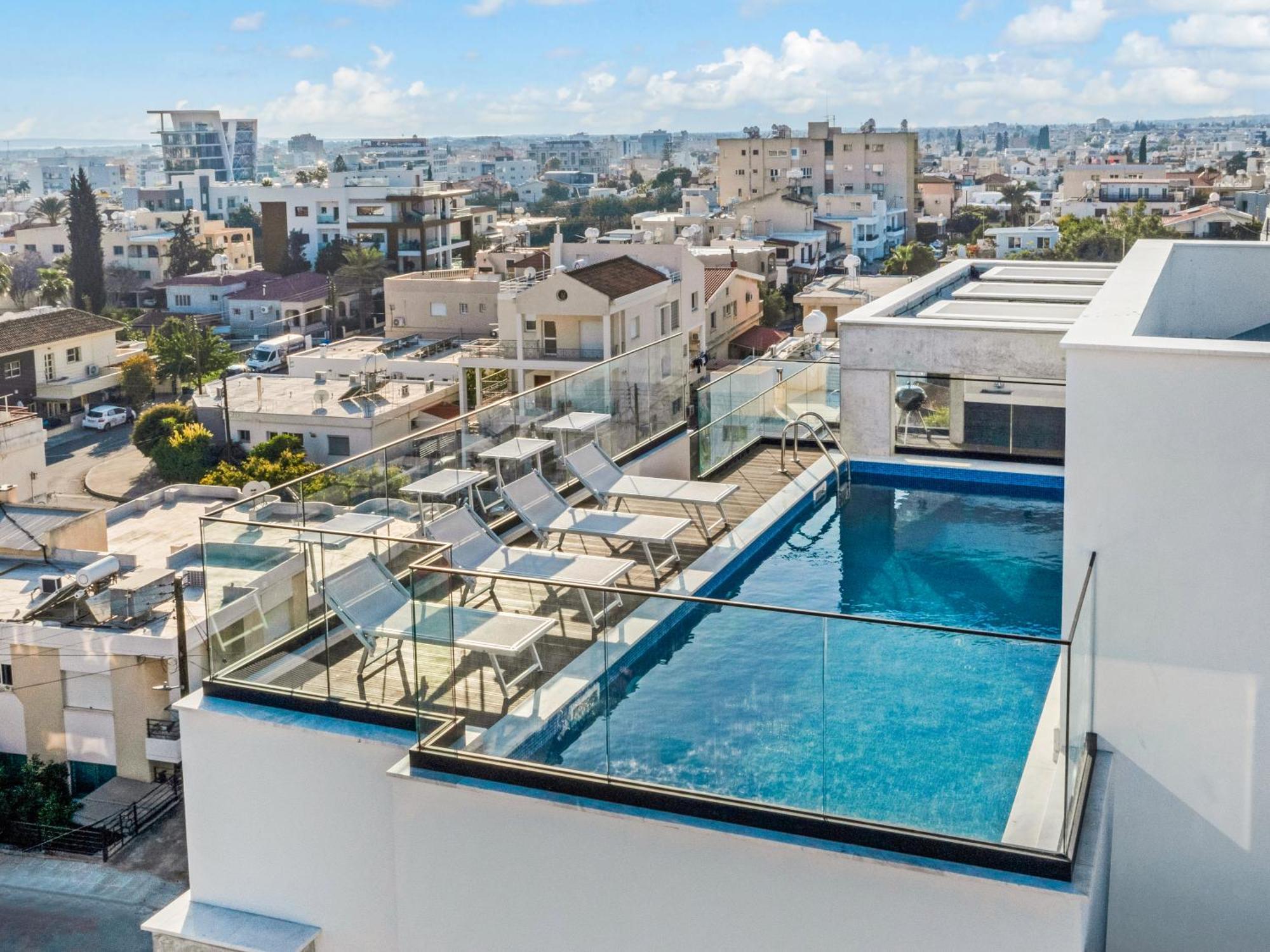 Sanders Crystal 1 Limassol Exteriör bild